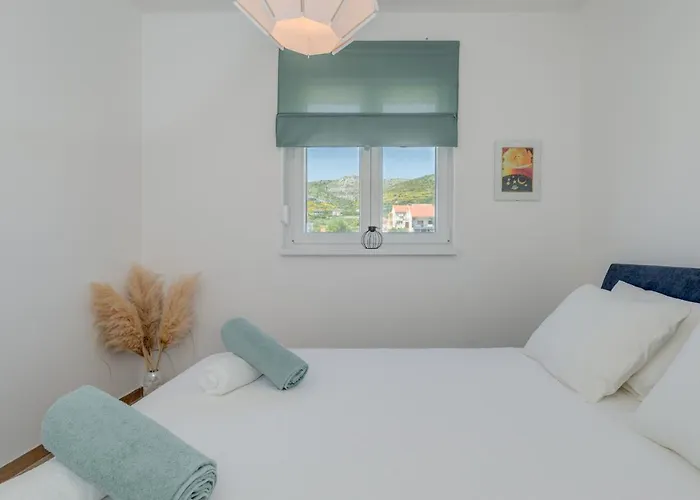New And Chic Place Near Old Town Of Trogir