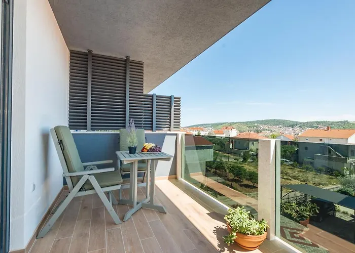 New And Chic Place Near Old Town Of Apartman Trogir
