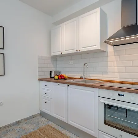Apartament New And Chic Place Near Old Town Of