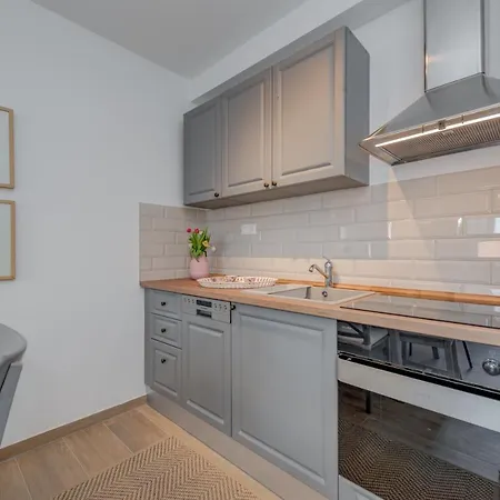 New And Chic Place Near Old Town Of * Τρογκίρ