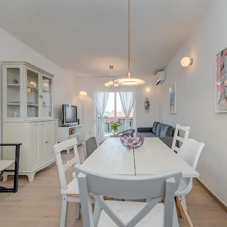 New And Chic Place Near Old Town Of *