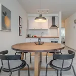 New And Chic Place Near Old Town Of Apartment *